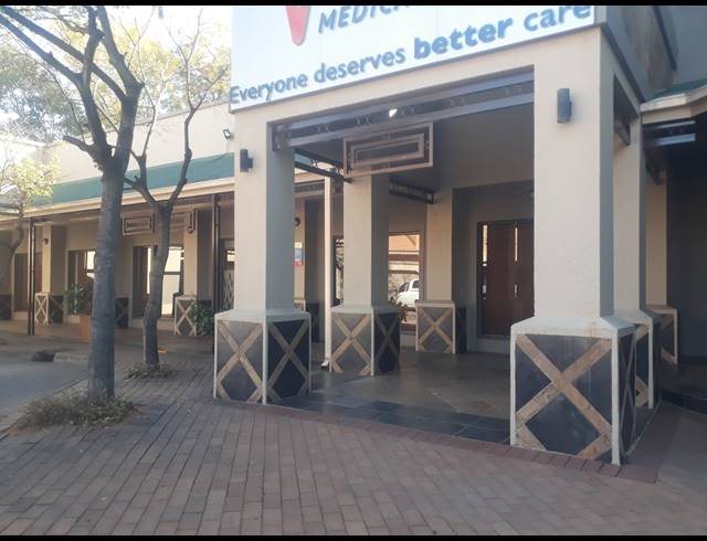 1,125M² BUSINESS FOR SALE IN RUSTENBURG CENTRAL